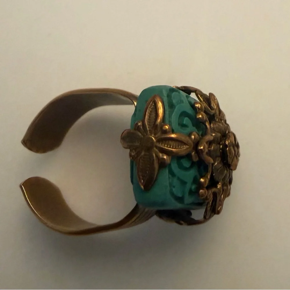 N/A bold turquoise